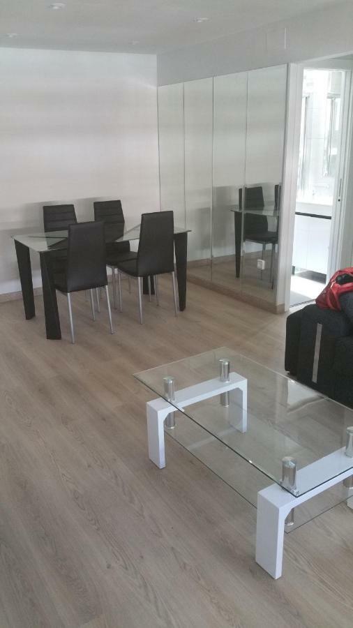 Apartamentos La Vaguada Suites Мадрид Экстерьер фото