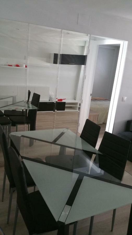 Apartamentos La Vaguada Suites Мадрид Экстерьер фото