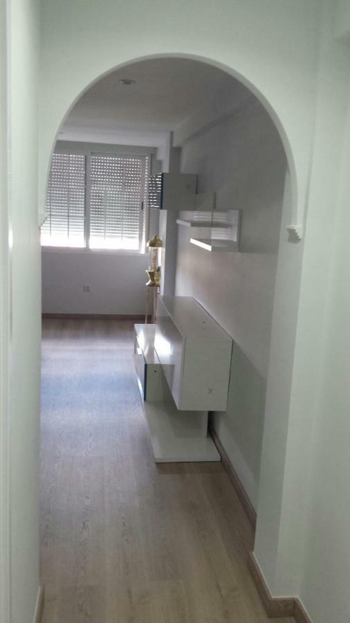 Apartamentos La Vaguada Suites Мадрид Экстерьер фото