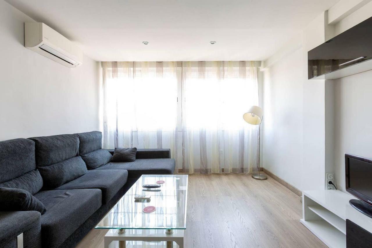Apartamentos La Vaguada Suites Мадрид Экстерьер фото