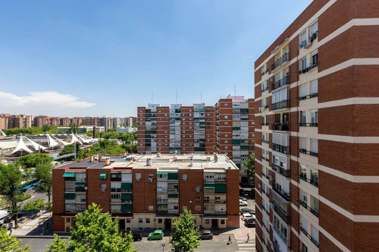Apartamentos La Vaguada Suites Мадрид Экстерьер фото